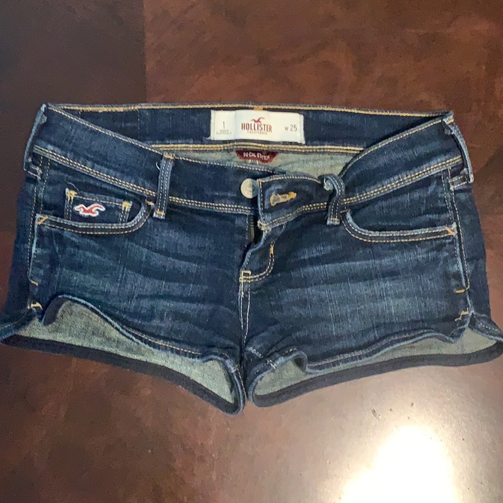 Hollister shorts size 1